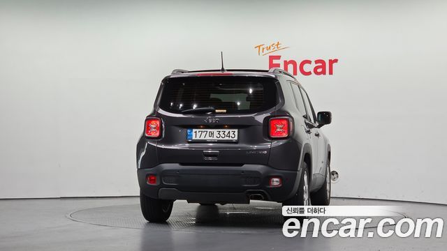 Jeep Renegade 2.4 Limited 2021 — фото 4