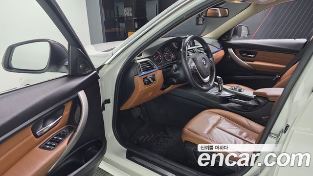 BMW 3 Series (F30) 320d Luxury 2014 — фото 10