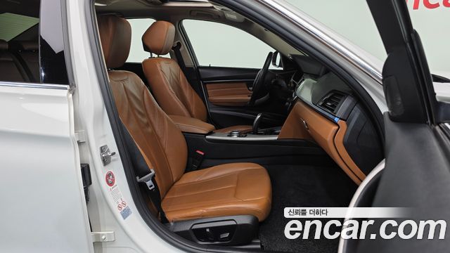 BMW 3 Series (F30) 320d Luxury 2014 — фото 11