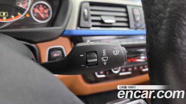 BMW 3 Series (F30) 320d Luxury 2014 — фото 17