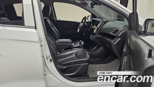 Chevrolet Spark LT 2019 — фото 26