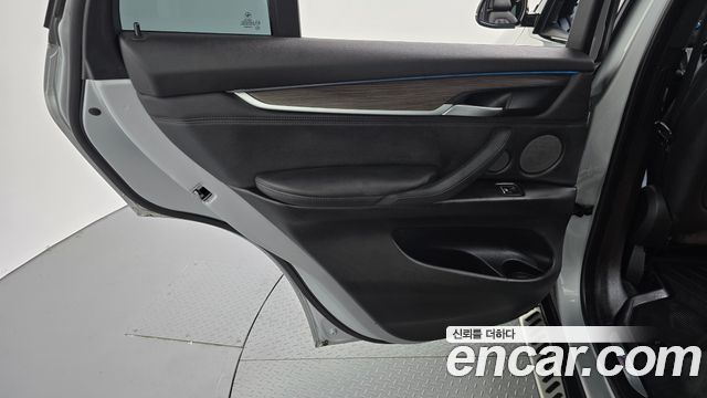 BMW X5 (F15) xDrive 40d 2015 — фото 25