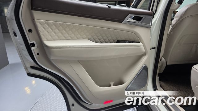 KG Mobility (SsangYong) Rexton Diesel 2.2 2WD Prestige 2021 — фото 25