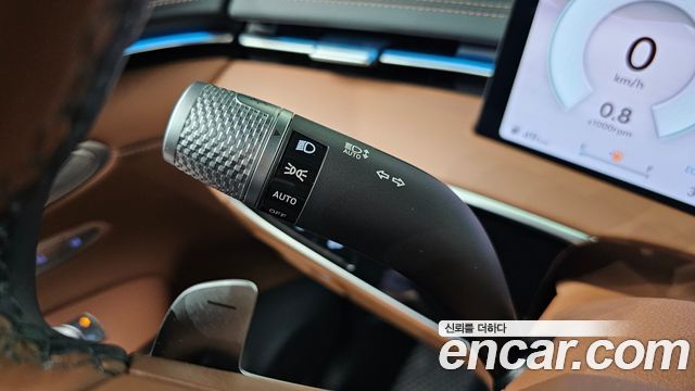Genesis GV70 2.5T Gasoline 2WD 2025 — фото 33