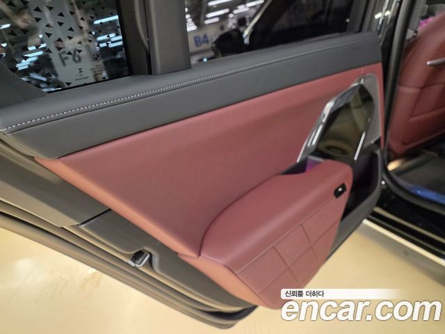 BMW 7 Series (G70) 740i xDrive M Sport 2025 — фото 3