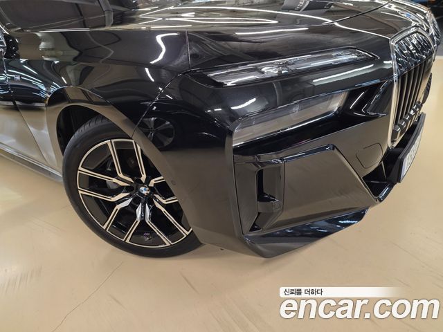 BMW 7 Series (G70) 740i xDrive M Sport 2025 — фото 7