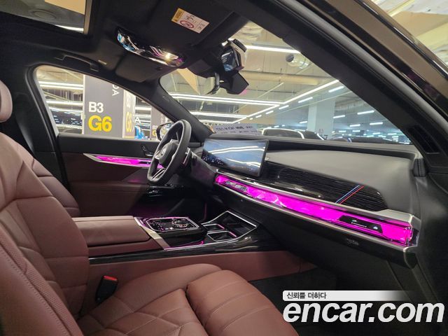 BMW 7 Series (G70) 740i xDrive M Sport 2025 — фото 15