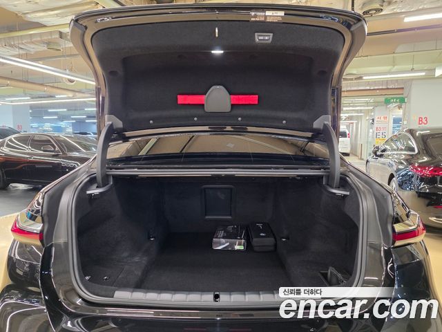 BMW 7 Series (G70) 740i xDrive M Sport 2025 — фото 18