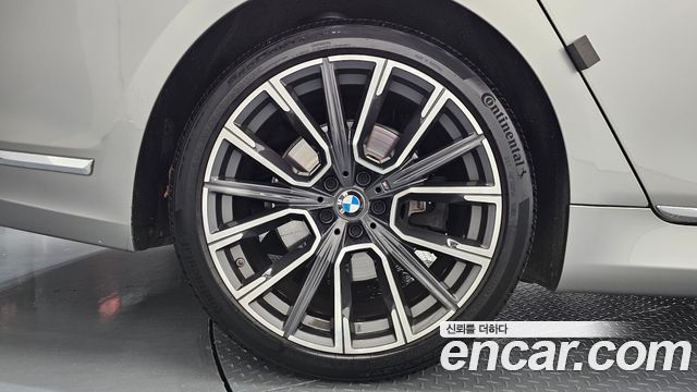 BMW 7 Series (G11) 730Ld xDrive M Sport 2020 — фото 5