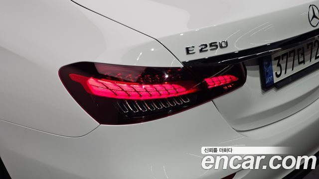 Mercedes-Benz E-Class (W213) E250 Avantgarde 2021 — фото 23