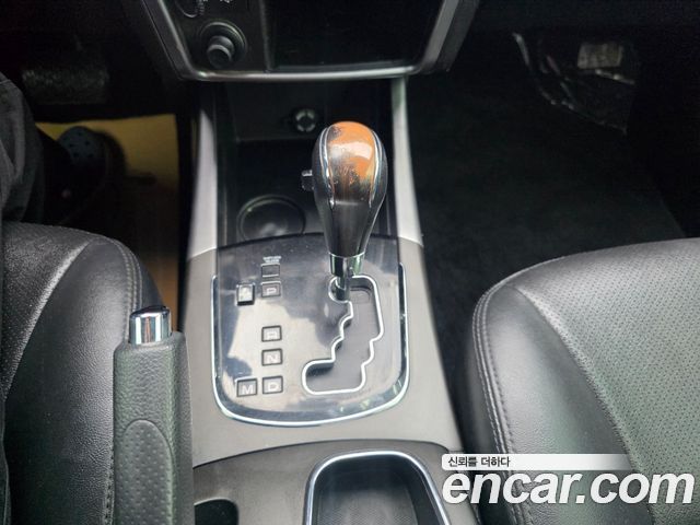 KG Mobility (SsangYong) Korando C 2.2 RX 2WD DLX 2016 — фото 9