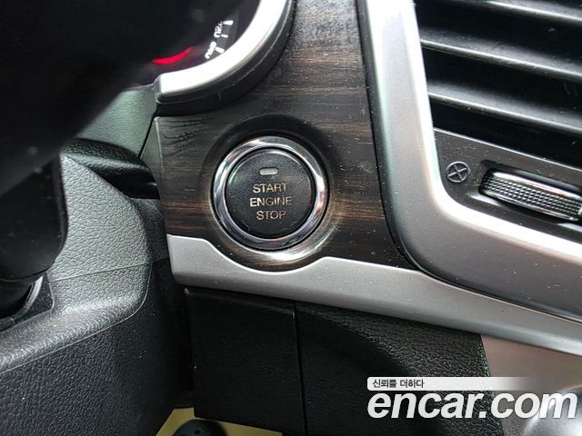 KG Mobility (SsangYong) Korando C 2.2 RX 2WD DLX 2016 — фото 19