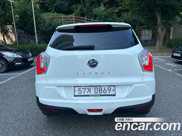 KG Mobility (SsangYong) Tivoli VX 2WD 2016 — фото 4