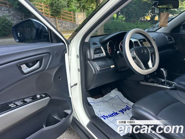 KG Mobility (SsangYong) Tivoli VX 2WD 2016 — фото 7
