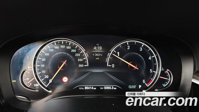 BMW 5 Series (G30) 520d xDrive M Sport Package Plus 2017 — фото 8