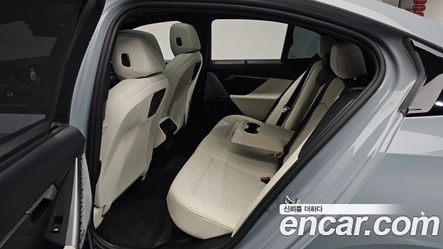 BMW i5 (G60) eDrive 40 M Sport 2025 — фото 12