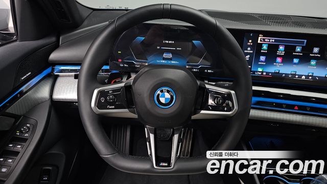 BMW i5 (G60) eDrive 40 M Sport 2025 — фото 13
