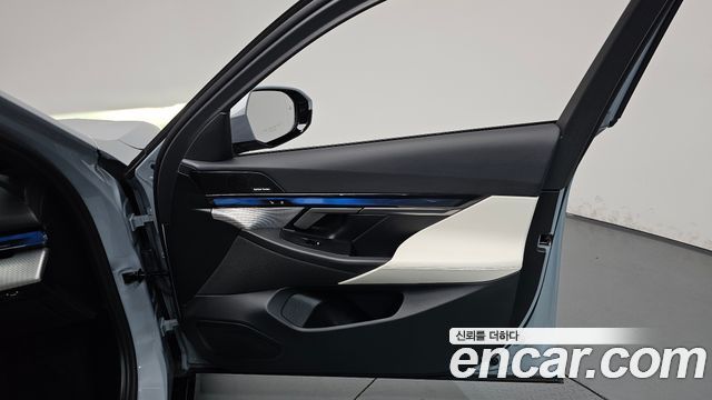 BMW i5 (G60) eDrive 40 M Sport 2025 — фото 24