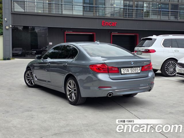 BMW 5 Series (G30) 520d Luxury Special Edition 2018 — фото 3