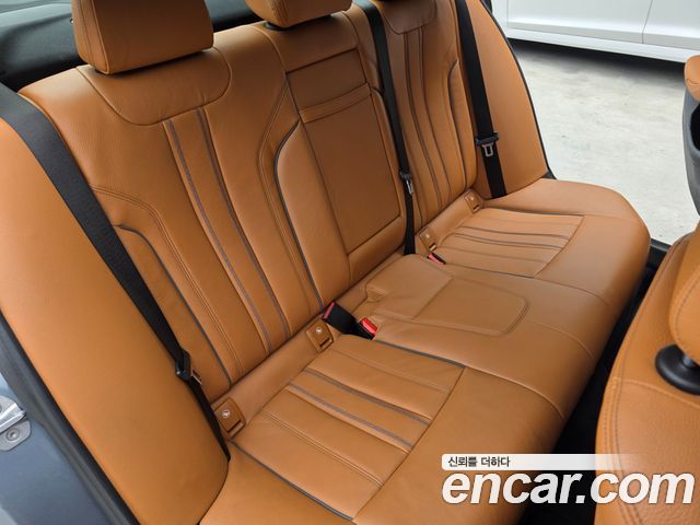 BMW 5 Series (G30) 520d Luxury Special Edition 2018 — фото 10