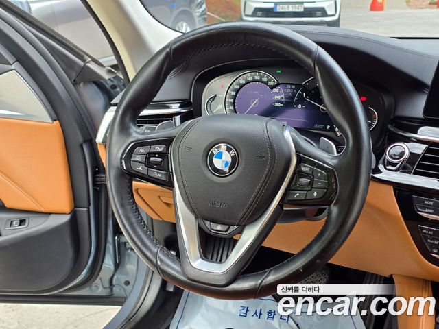 BMW 5 Series (G30) 520d Luxury Special Edition 2018 — фото 16