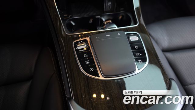 Mercedes-Benz GLC-Class (X253) GLC300 4MATIC 2020 — фото 20