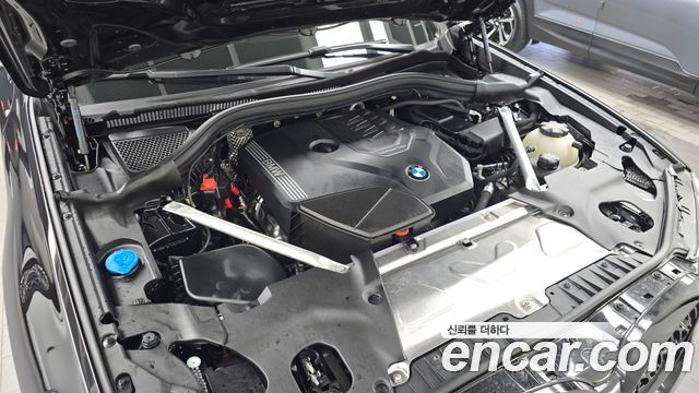 BMW X4 (G02) xDrive20i xLine 2025 — фото 6