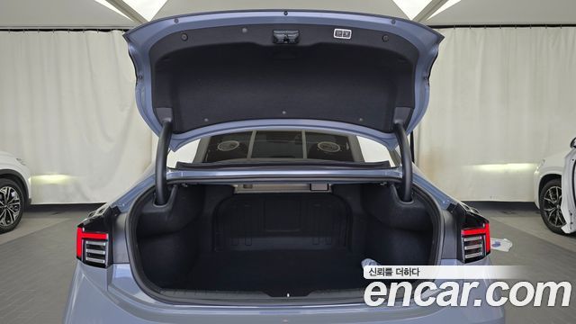 Hyundai Sonata The Edge (DN8) 2.0 Exclusive 2024 — фото 20