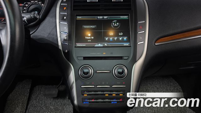 Lincoln MKC 2.0 AWD 2015 — фото 14