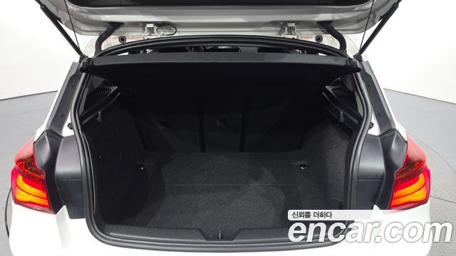 BMW 1 Series (F20) 118d Sport 5Door 2017 — фото 20