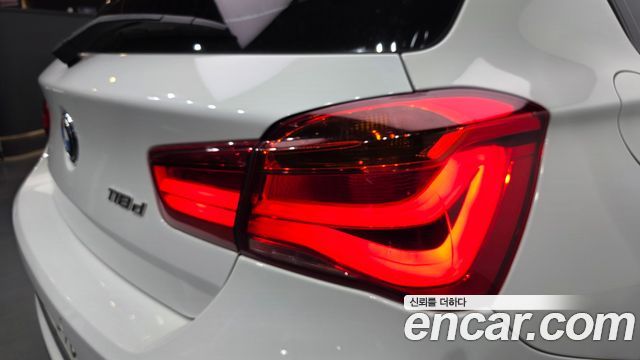 BMW 1 Series (F20) 118d Sport 5Door 2017 — фото 23