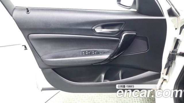 BMW 1 Series (F20) 118d Sport 5Door 2017 — фото 24