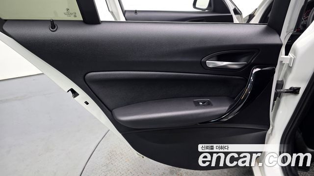 BMW 1 Series (F20) 118d Sport 5Door 2017 — фото 25