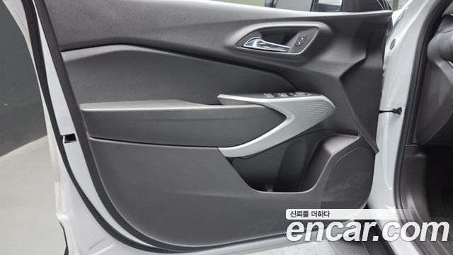 Chevrolet Trax Crossover 1.2 LS 2025 — фото 24