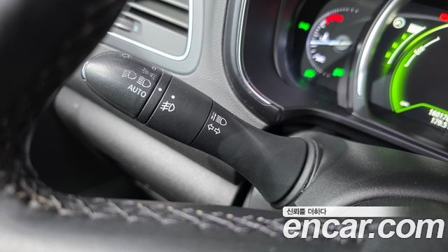 Renault Korea QM6 Diesel 2WD RE 2018 — фото 27