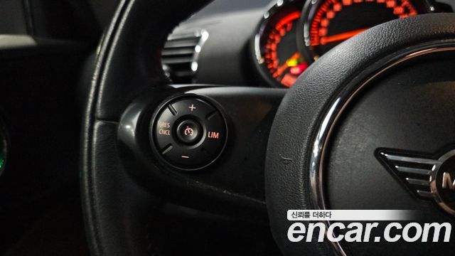 MINI Cooper Clubman Standard 2nd 2019 — фото 29