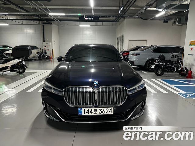 BMW 7 Series (G11) 750Li xDrive Design Pure Excellence