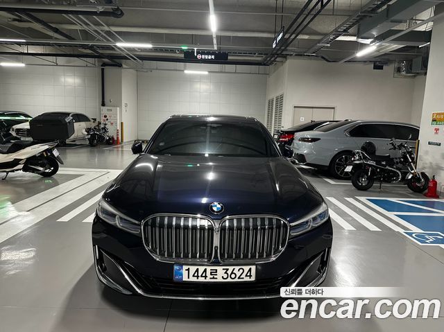 BMW 7 Series (G11) 750Li xDrive Design Pure Excellence 2020 — фото 4