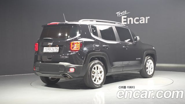 Jeep Renegade 2.4 Limited 2020 — фото 2