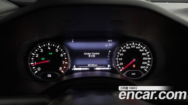 Jeep Renegade 2.4 Limited 2020 — фото 8