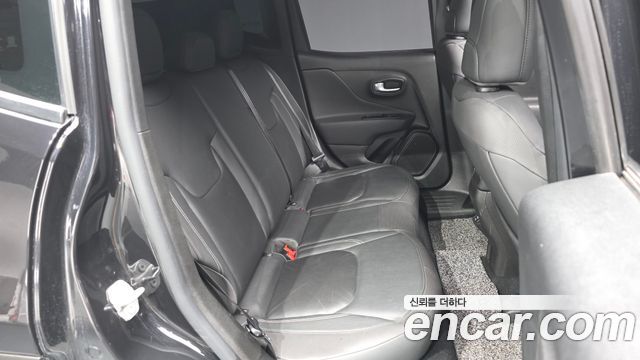 Jeep Renegade 2.4 Limited 2020 — фото 12