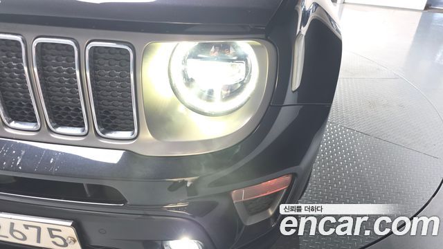 Jeep Renegade 2.4 Limited 2020 — фото 22