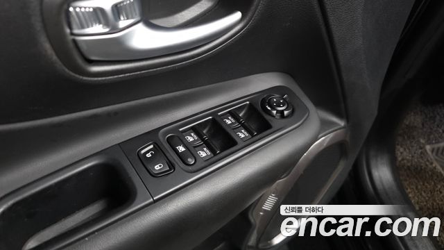 Jeep Renegade 2.4 Limited 2020 — фото 29