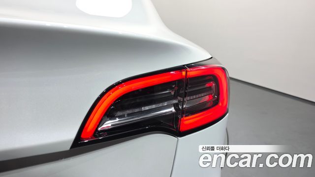 Tesla Model 3 Long Range AWD 2021 — фото 23