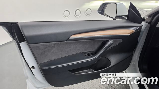 Tesla Model 3 Long Range AWD 2021 — фото 24