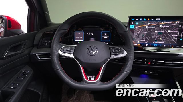 Volkswagen Golf (VIII) 2.0 GTI 2025 — фото 13