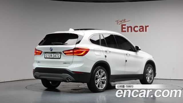 BMW X1 (F48) xDrive 18d Premium 2018 — фото 2