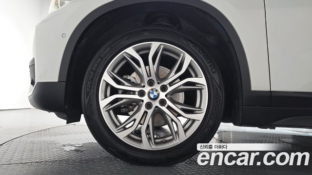 BMW X1 (F48) xDrive 18d Premium 2018 — фото 5