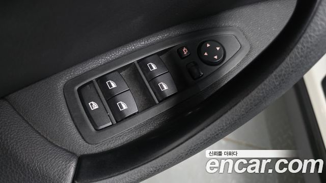 BMW X1 (F48) xDrive 18d Premium 2018 — фото 33