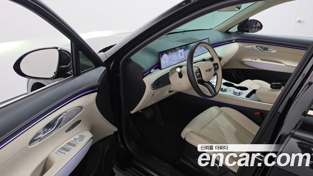 Genesis GV70 2.5T Gasoline AWD 2025 — фото 10